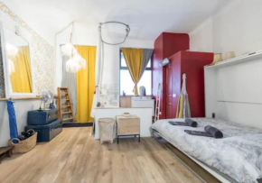 Beautiful Design Apartment in Nice with a large bathtub